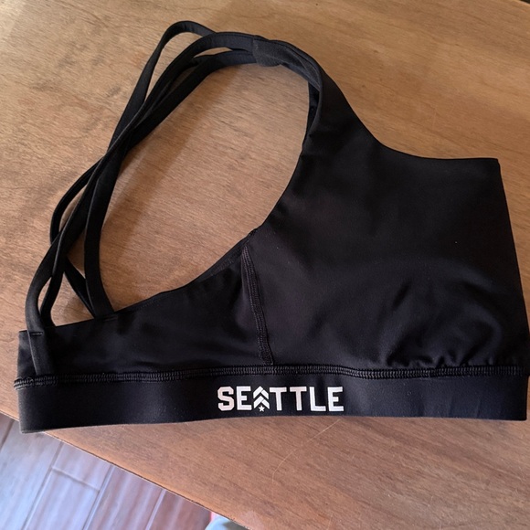 Barrys x LuluLemon 🤝 - Picture 2 of 5